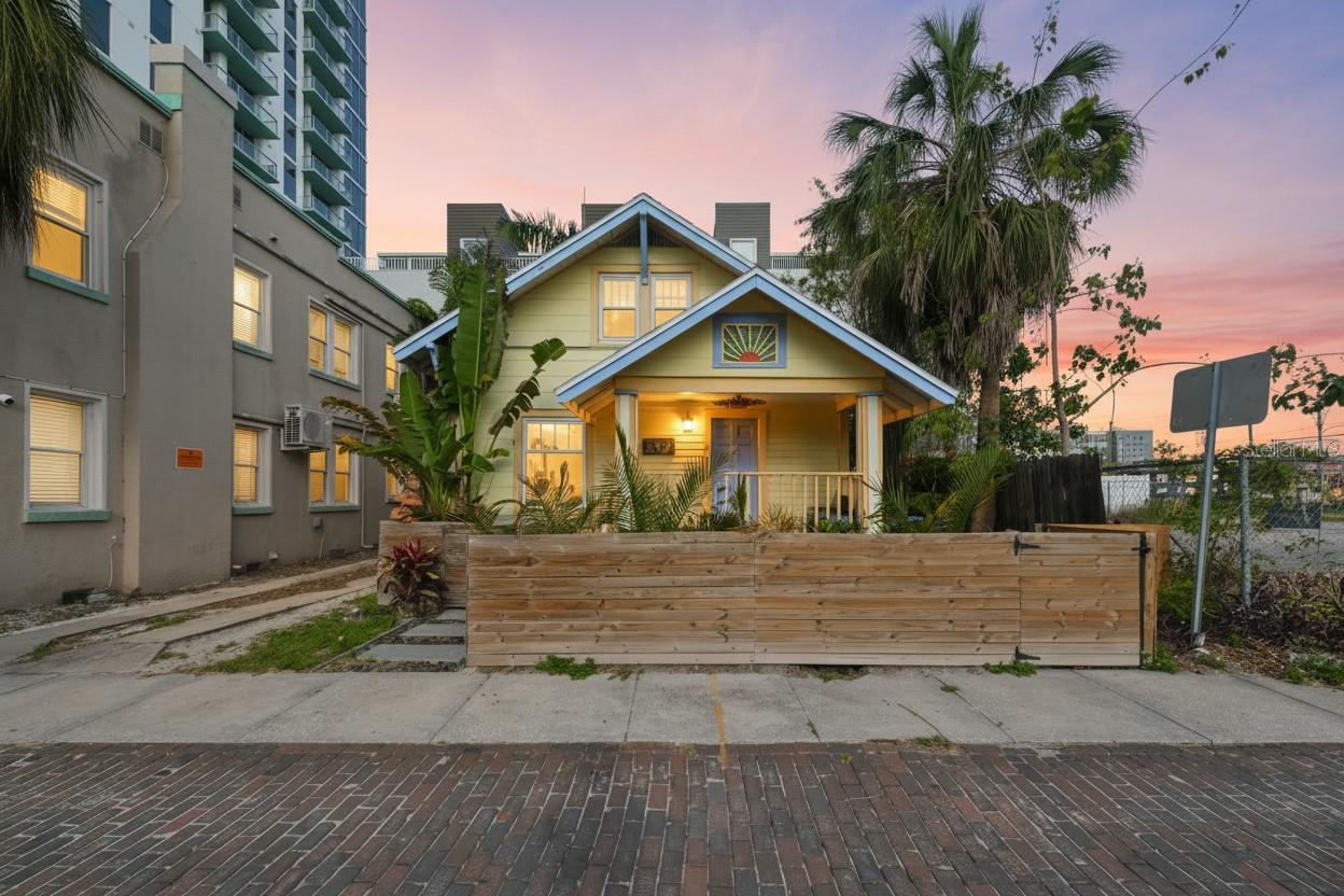 340 MOFFETT CT N, ST PETERSBURG, FL, 33701