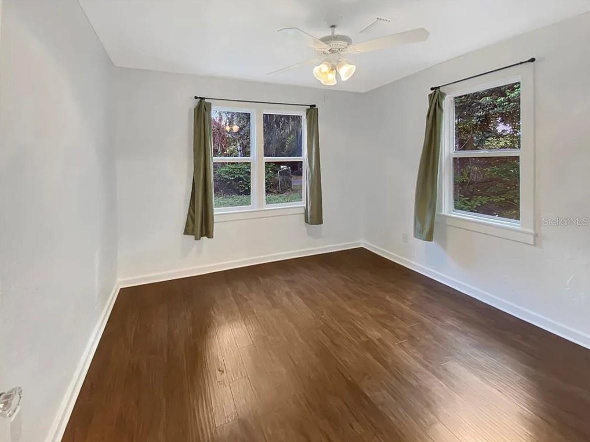 824 NE 9TH AVE, GAINESVILLE, FL, 32601