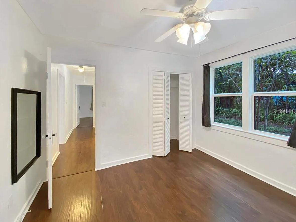 824 NE 9TH AVE, GAINESVILLE, FL, 32601
