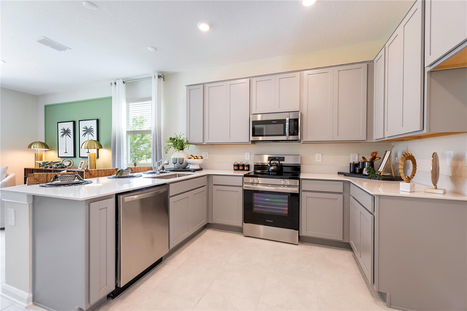 2571 SKYLINE LOOP, KISSIMMEE, FL, 34758