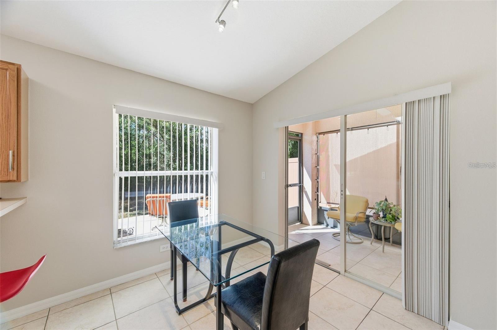 8618 VILLA LARGO DR, TAMPA, FL, 33614