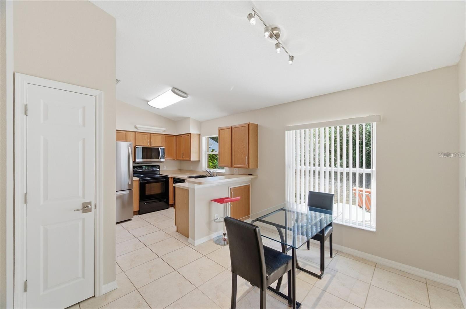 8618 VILLA LARGO DR, TAMPA, FL, 33614
