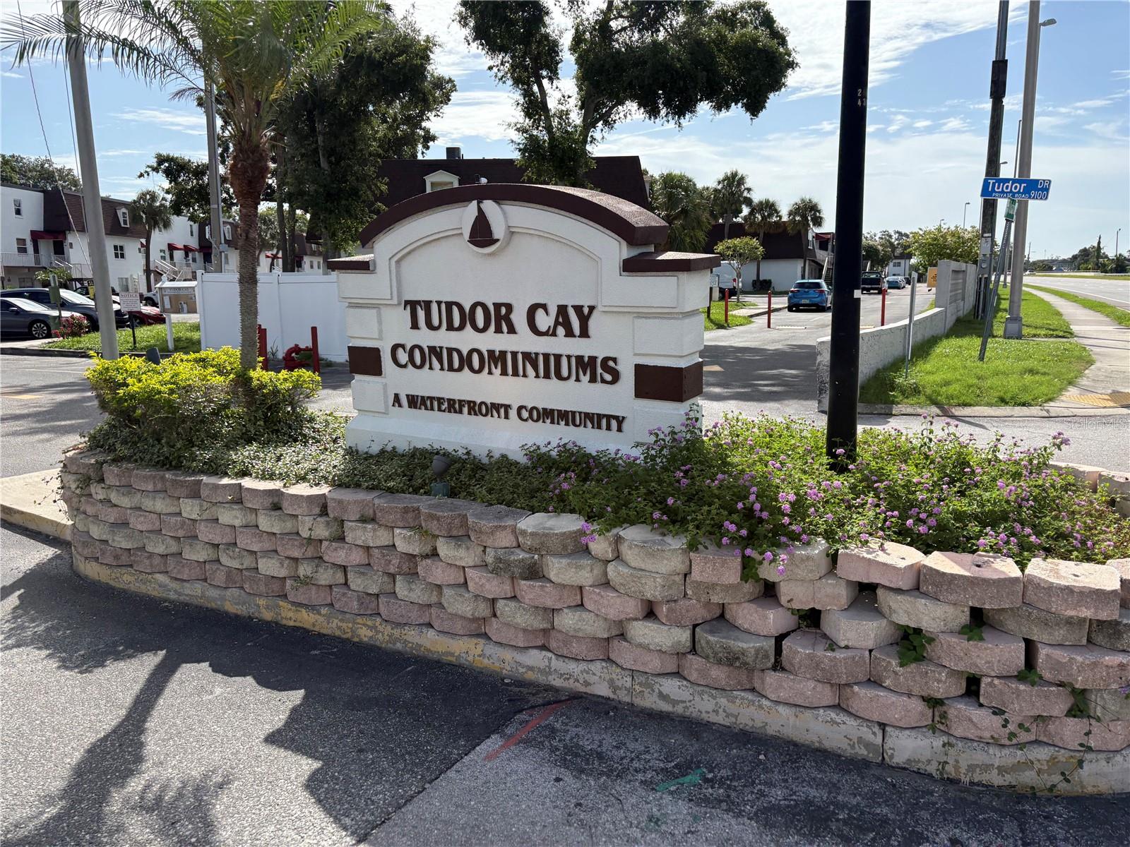 9218 TUDOR DR #P101, TAMPA, FL, 33615