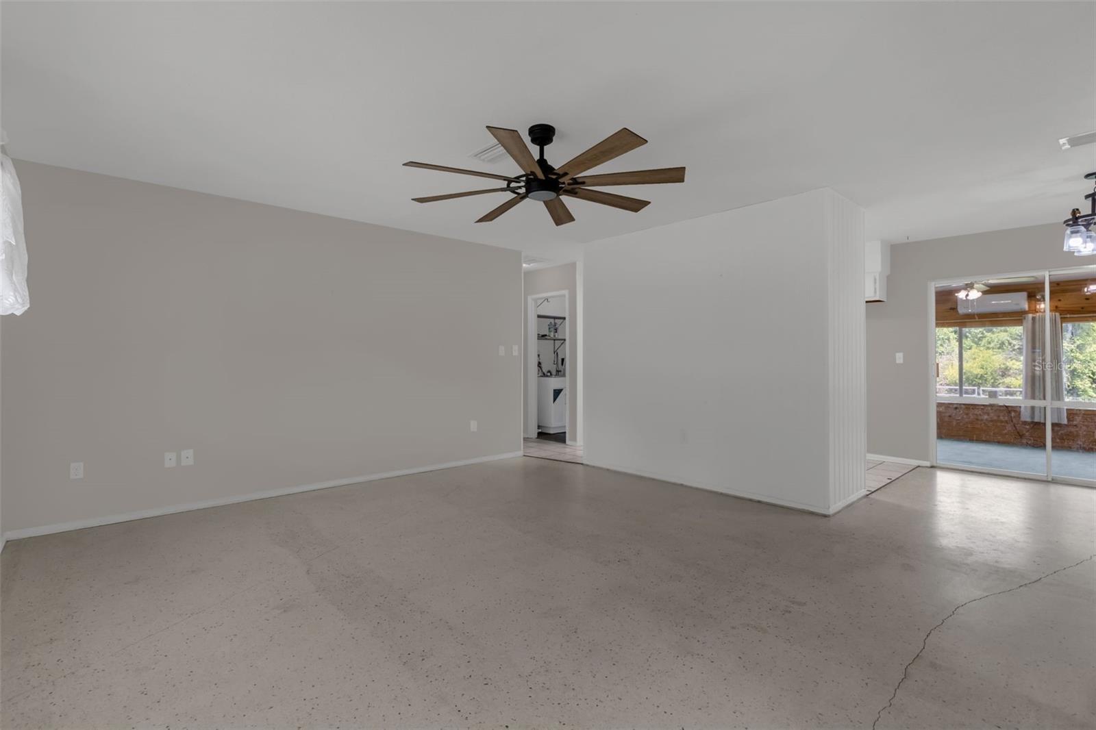 35505 CRESCENT DR, FRUITLAND PARK, FL, 34731