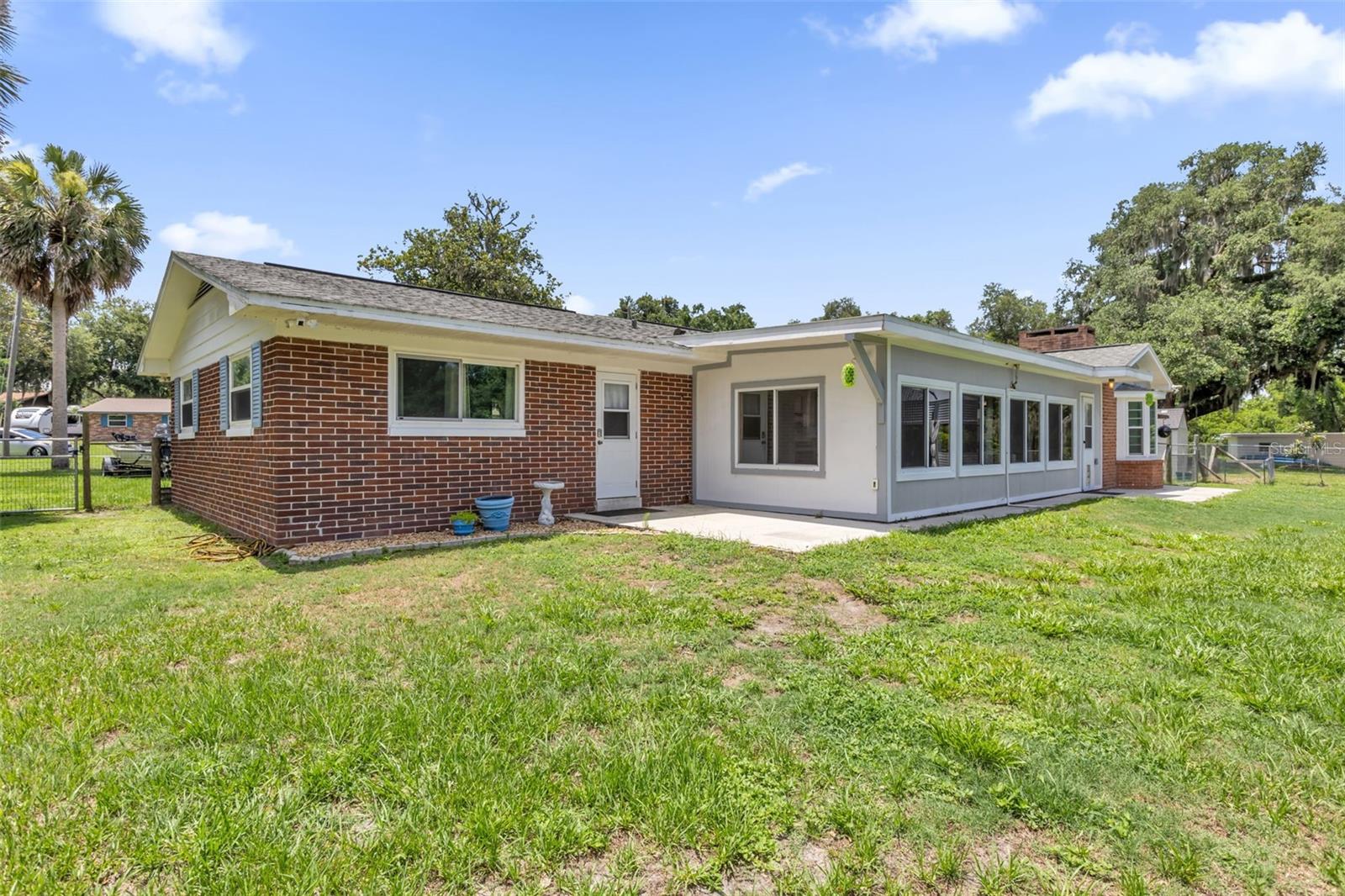 35505 CRESCENT DR, FRUITLAND PARK, FL, 34731