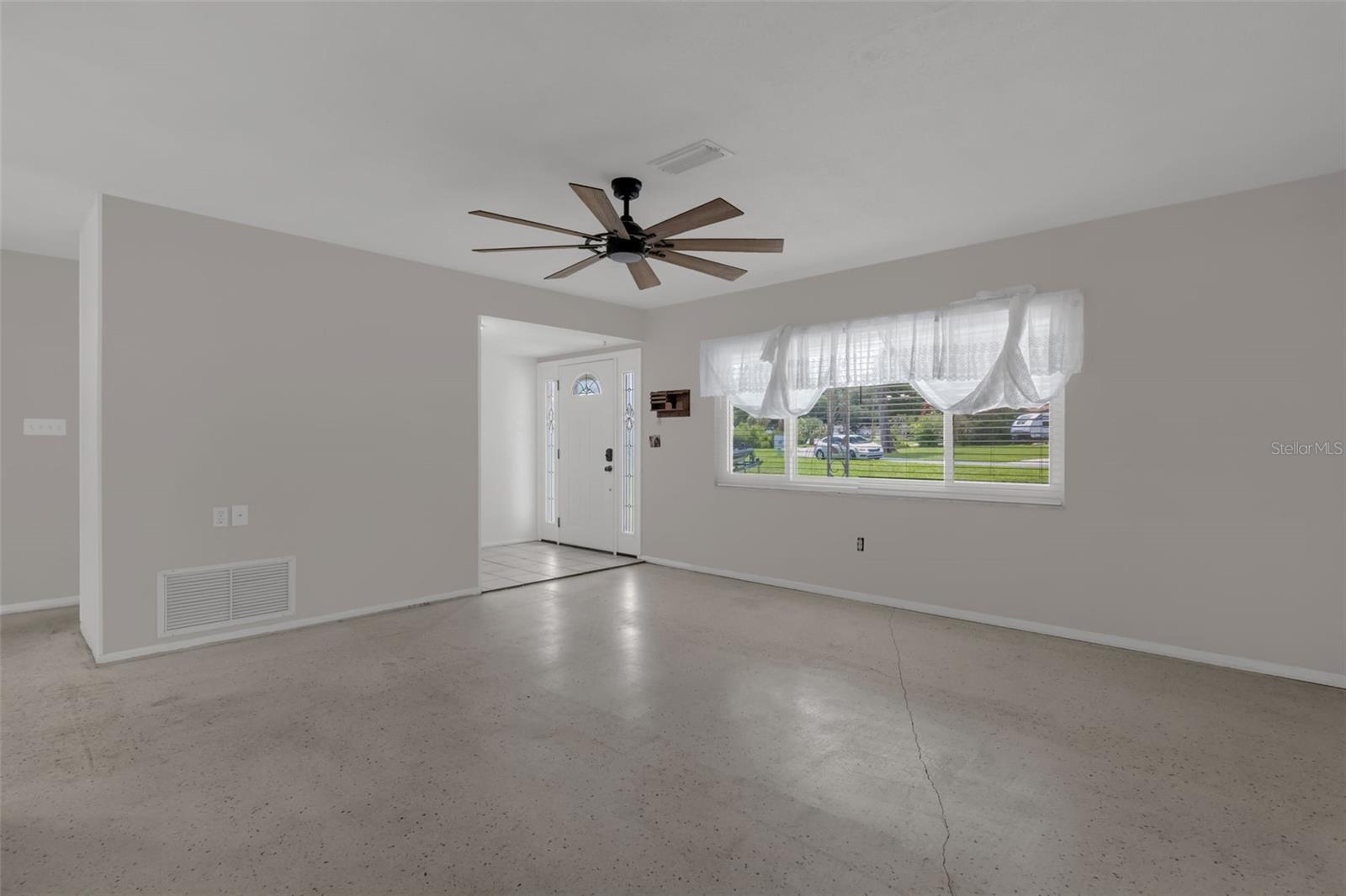 35505 CRESCENT DR, FRUITLAND PARK, FL, 34731