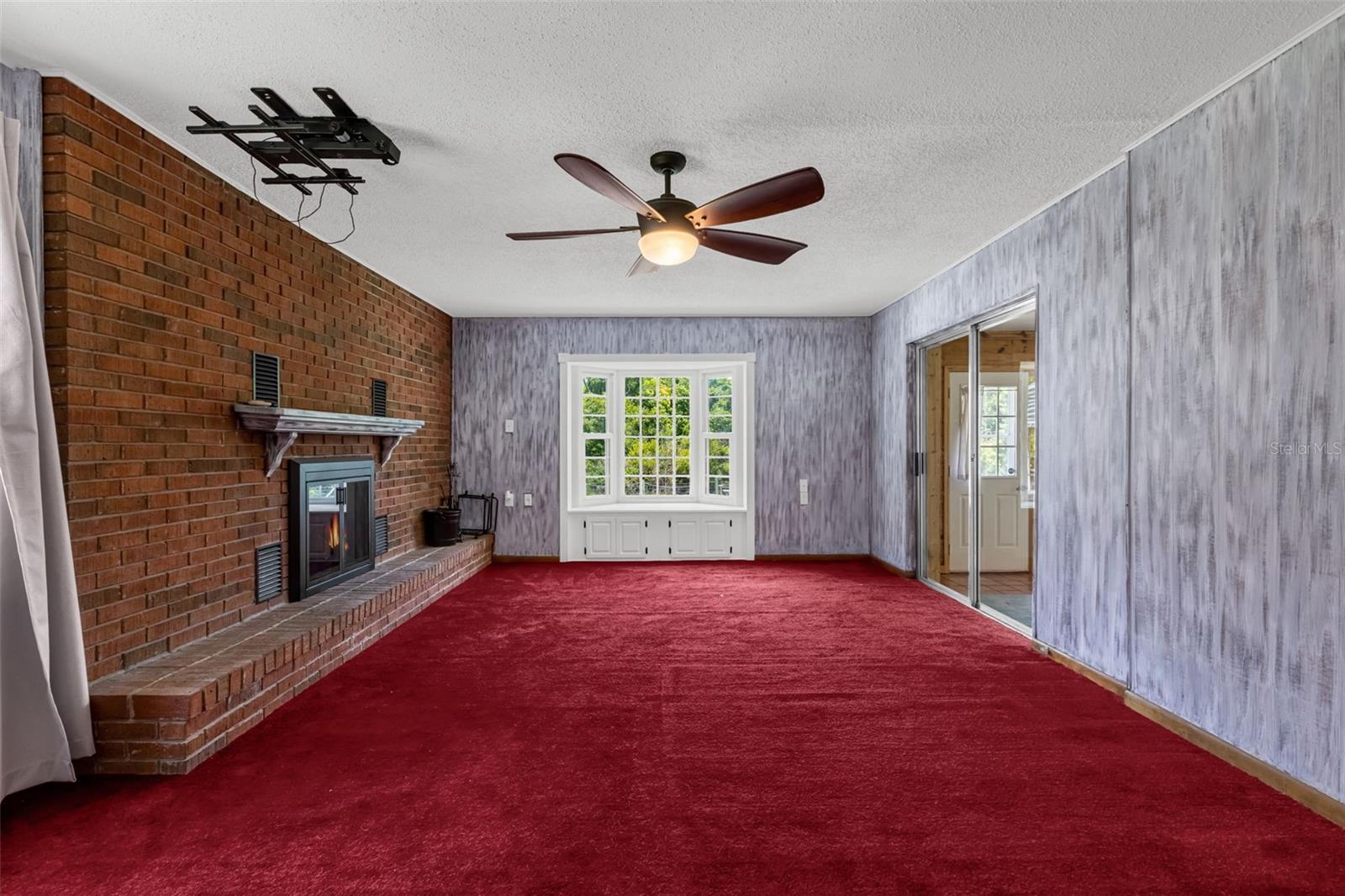 35505 CRESCENT DR, FRUITLAND PARK, FL, 34731