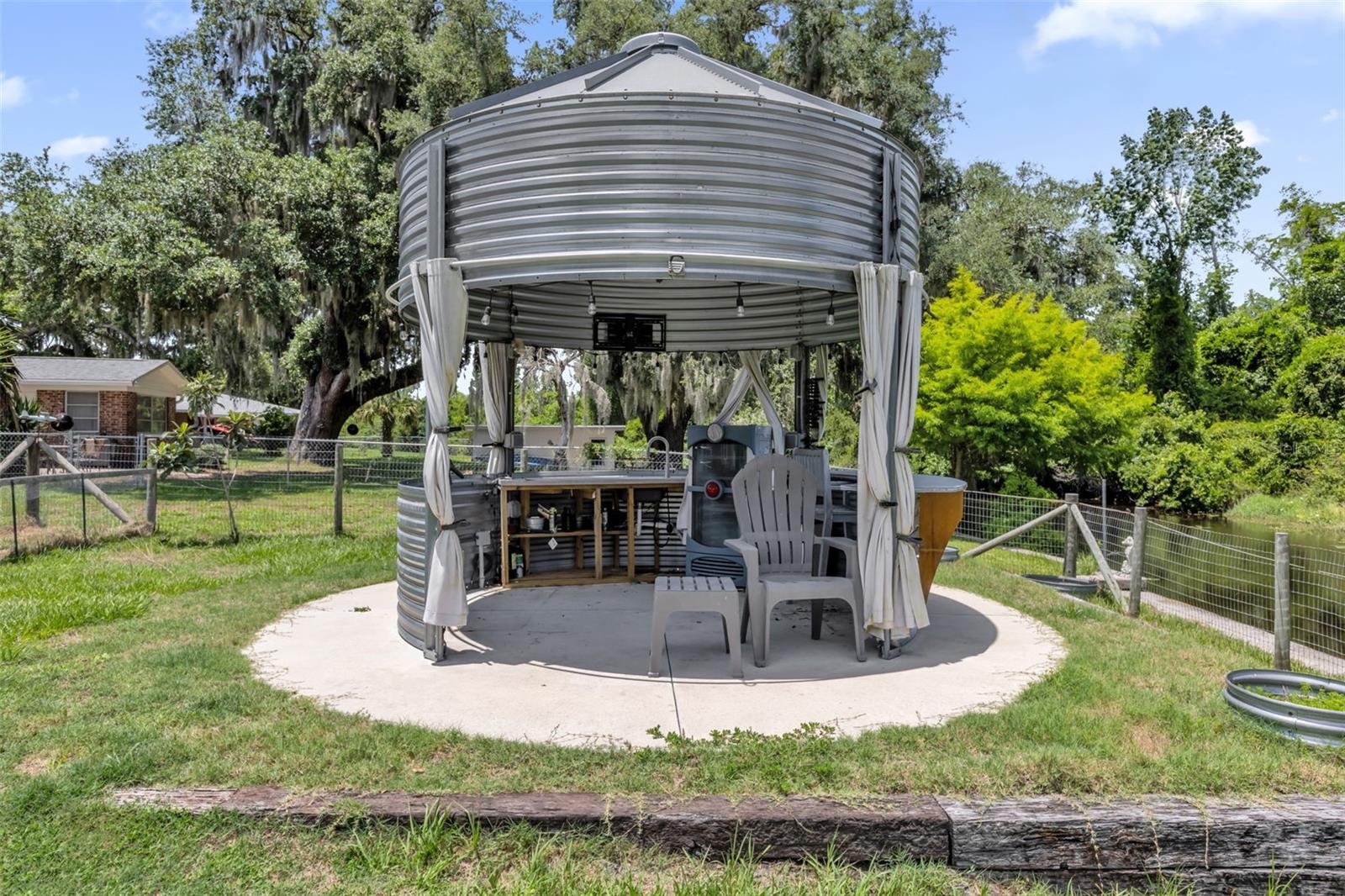 35505 CRESCENT DR, FRUITLAND PARK, FL, 34731