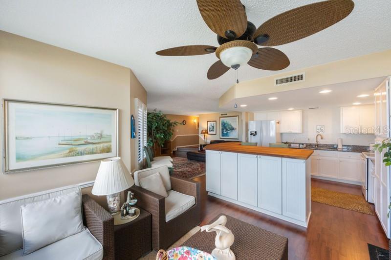 1060 PINELLAS BAYWAY S #103, ST PETERSBURG, FL, 33715