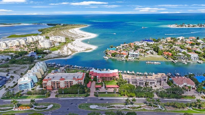 1060 PINELLAS BAYWAY S #103, ST PETERSBURG, FL, 33715