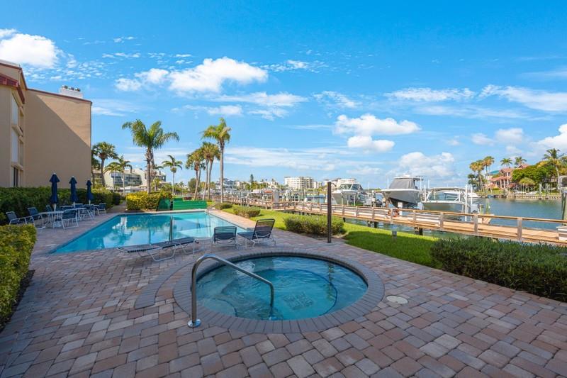 1060 PINELLAS BAYWAY S #103, ST PETERSBURG, FL, 33715