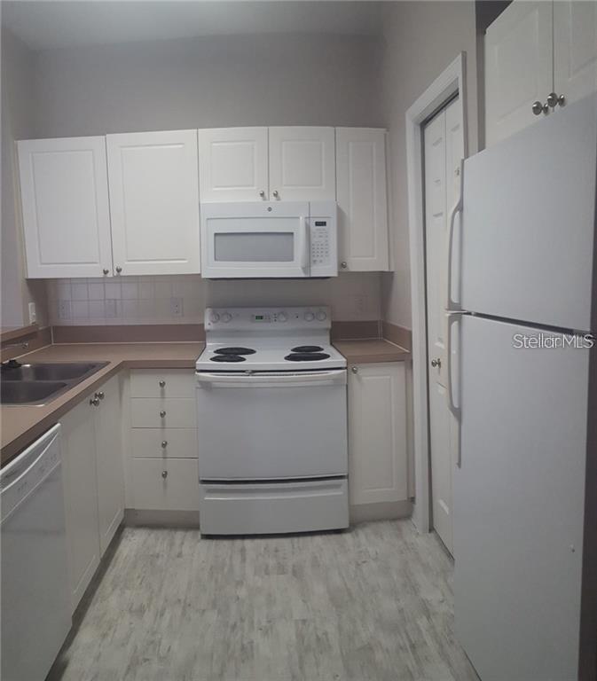 5152 NORTHRIDGE RD #204, SARASOTA, FL, 34238