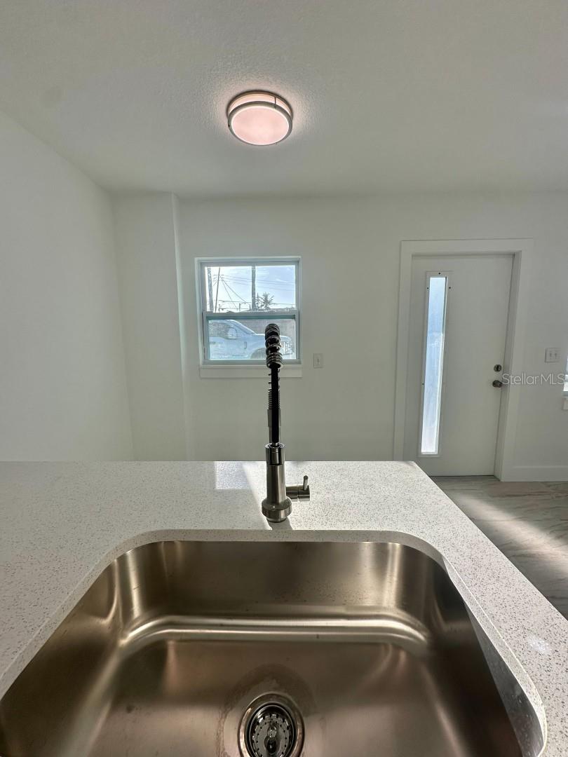 150 147TH AVE E, MADEIRA BEACH, FL, 33708