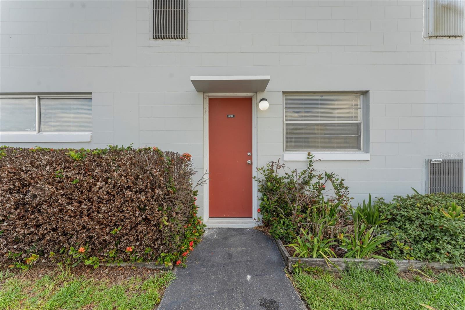 4328 EDGEWATER DR #D106, ORLANDO, FL, 32804