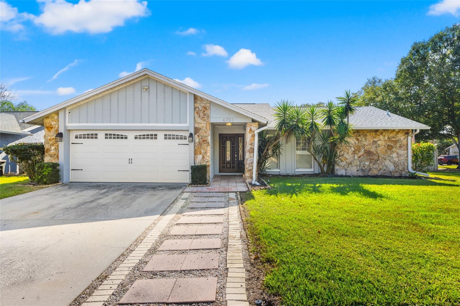 6701 LEEWARD ISLE WAY, TAMPA, FL, 33615