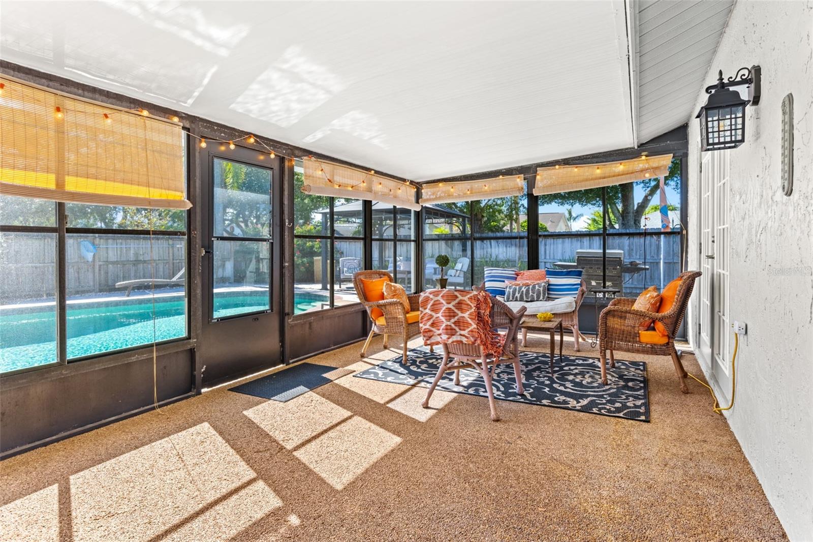 6701 LEEWARD ISLE WAY, TAMPA, FL, 33615