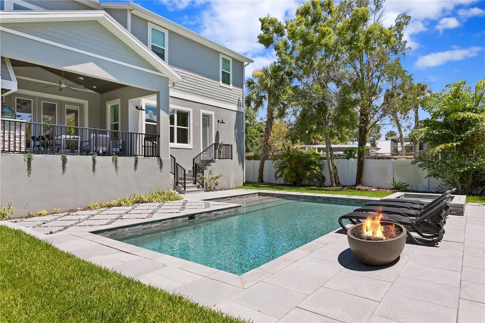 209 S SHORE CREST DR, TAMPA, FL, 33609