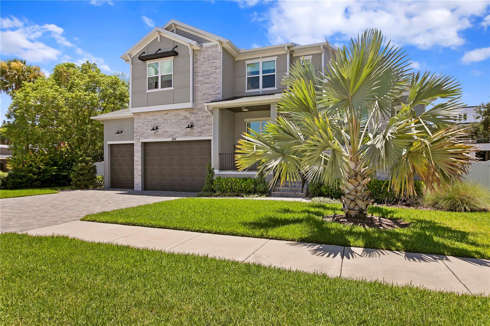 209 S SHORE CREST DR, TAMPA, FL, 33609
