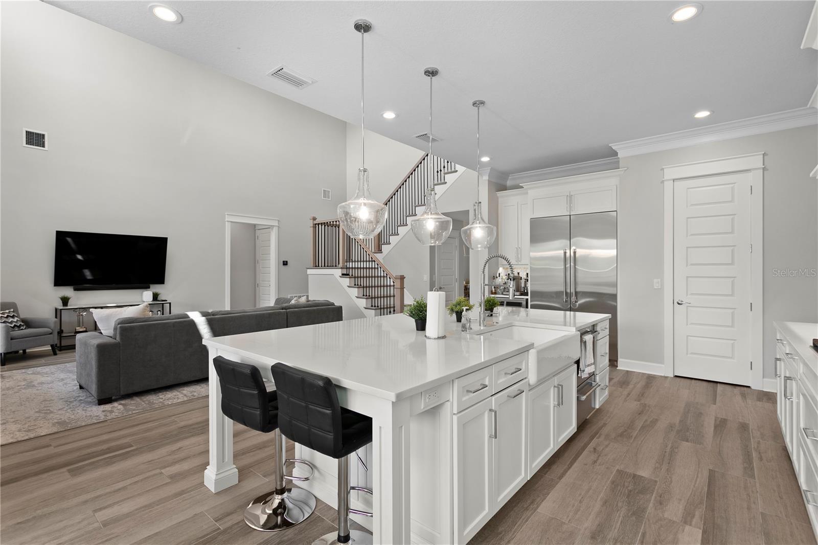 209 S SHORE CREST DR, TAMPA, FL, 33609