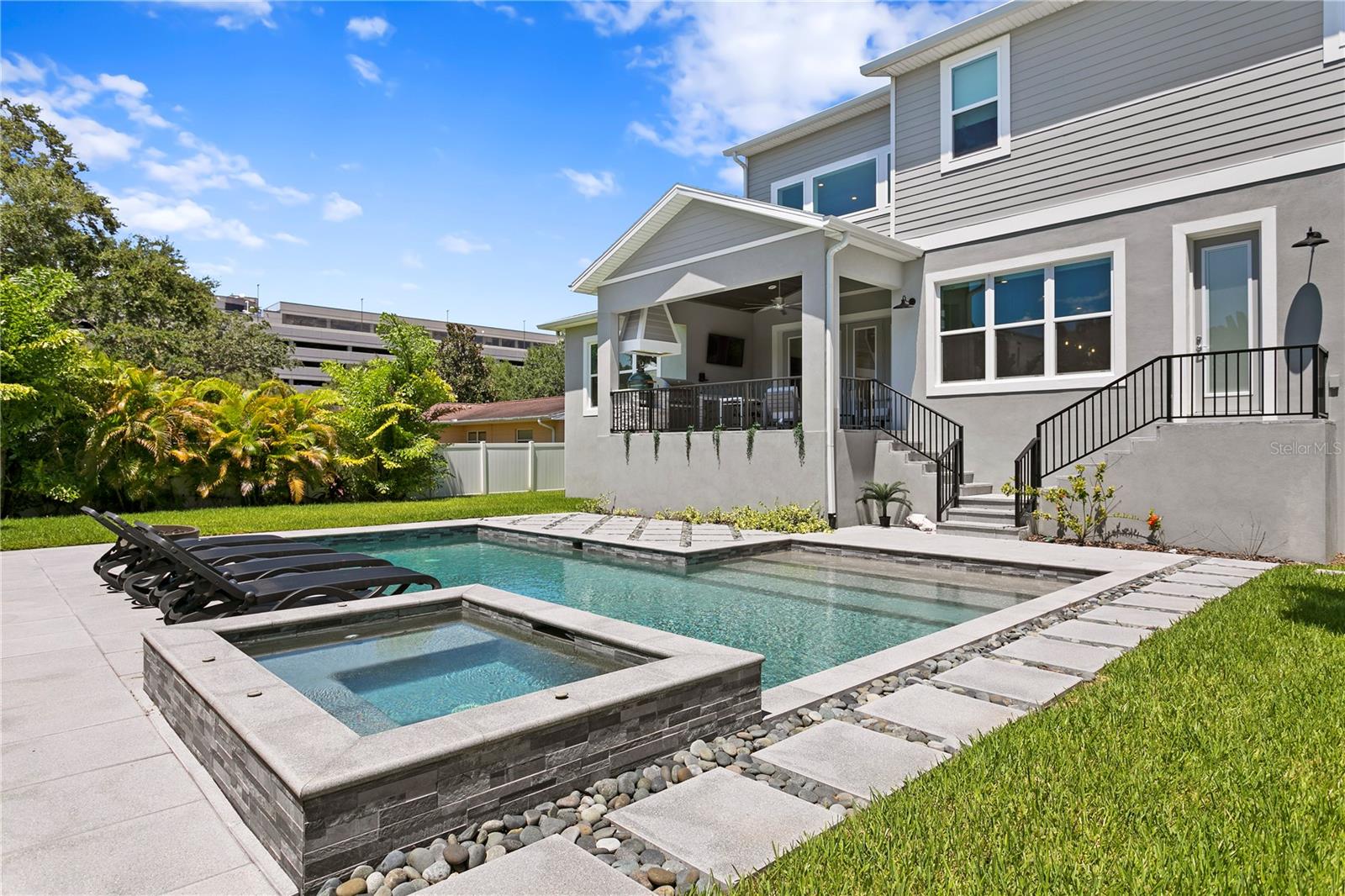 209 S SHORE CREST DR, TAMPA, FL, 33609