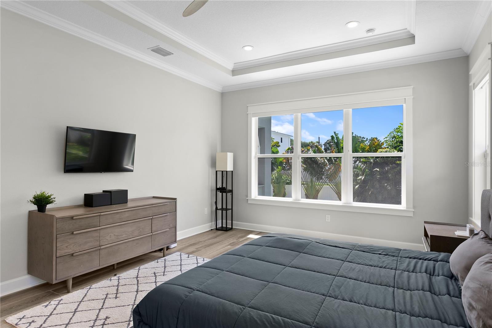 209 S SHORE CREST DR, TAMPA, FL, 33609