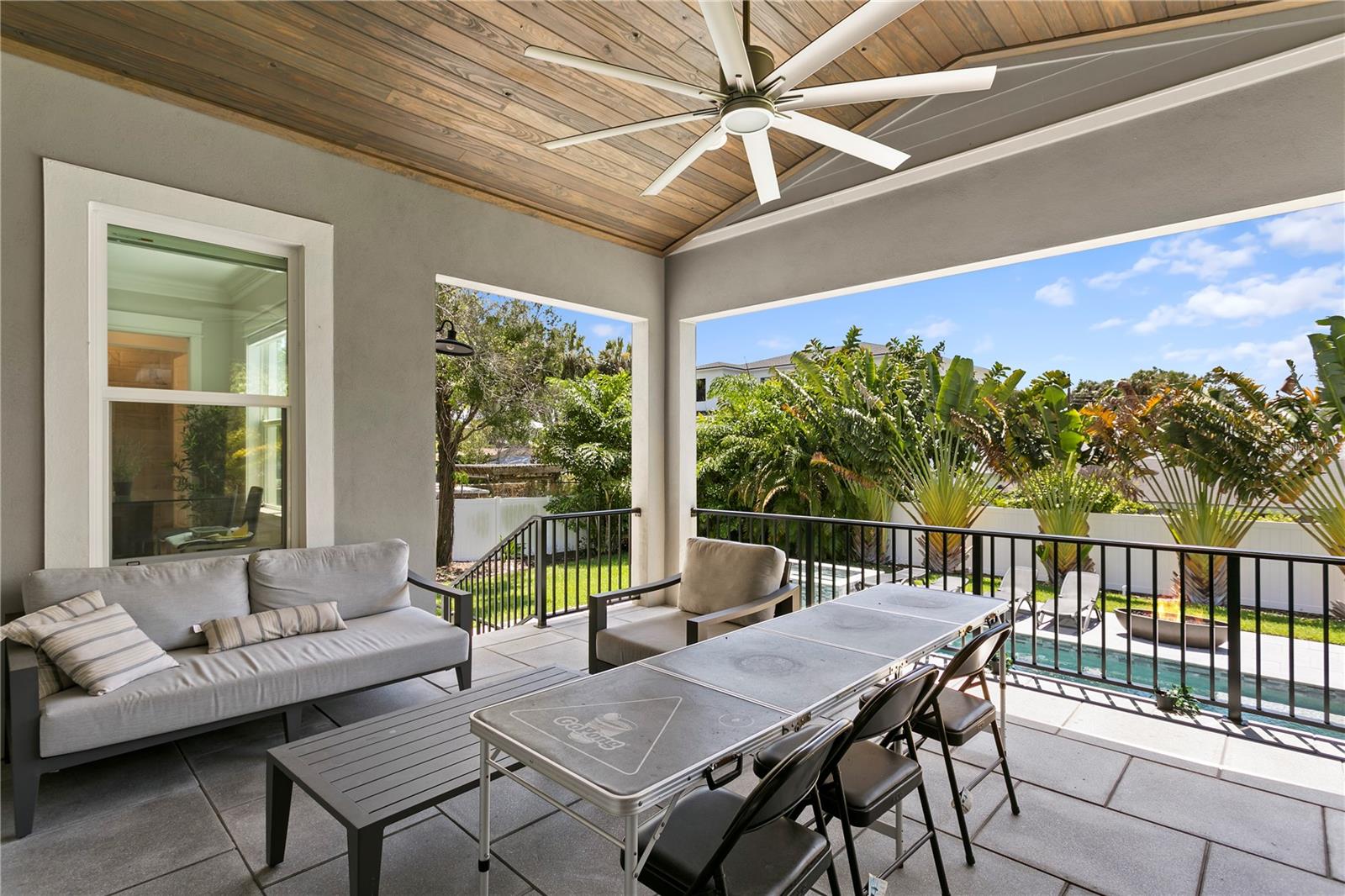 209 S SHORE CREST DR, TAMPA, FL, 33609