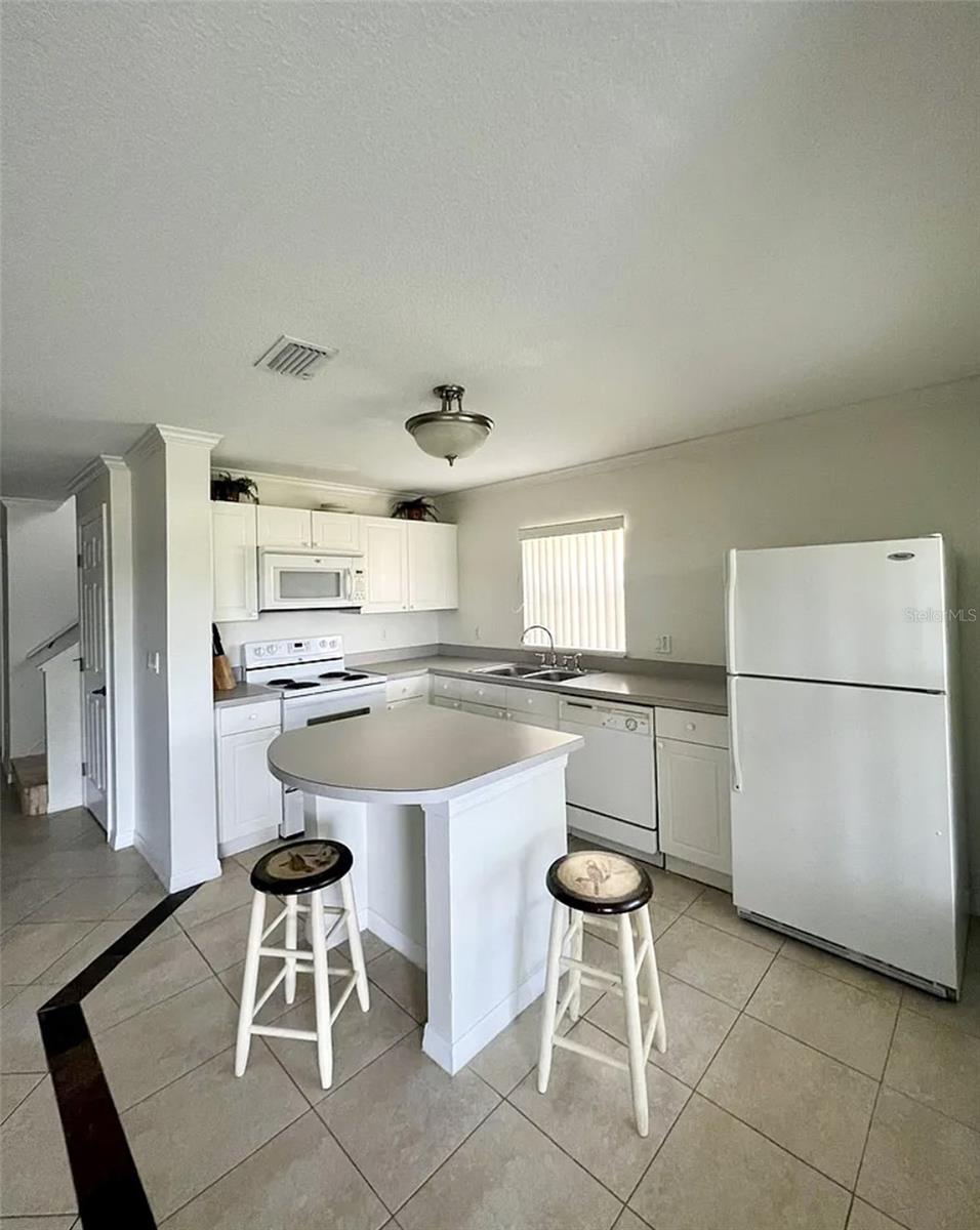 2884 CLUB CORTILE CIR, KISSIMMEE, FL, 34746