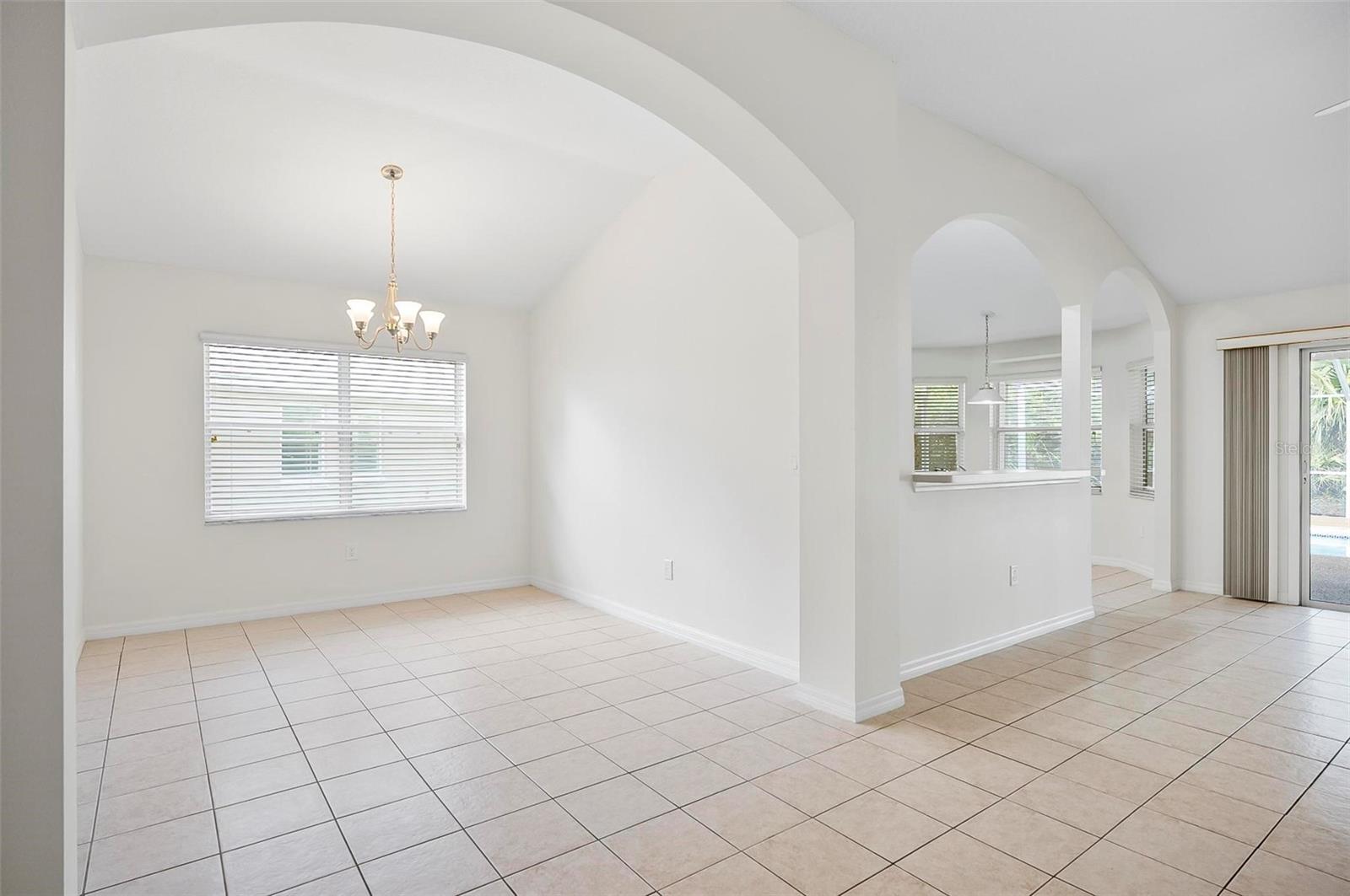6 POINT DORAL CT, PALM COAST, FL, 32137