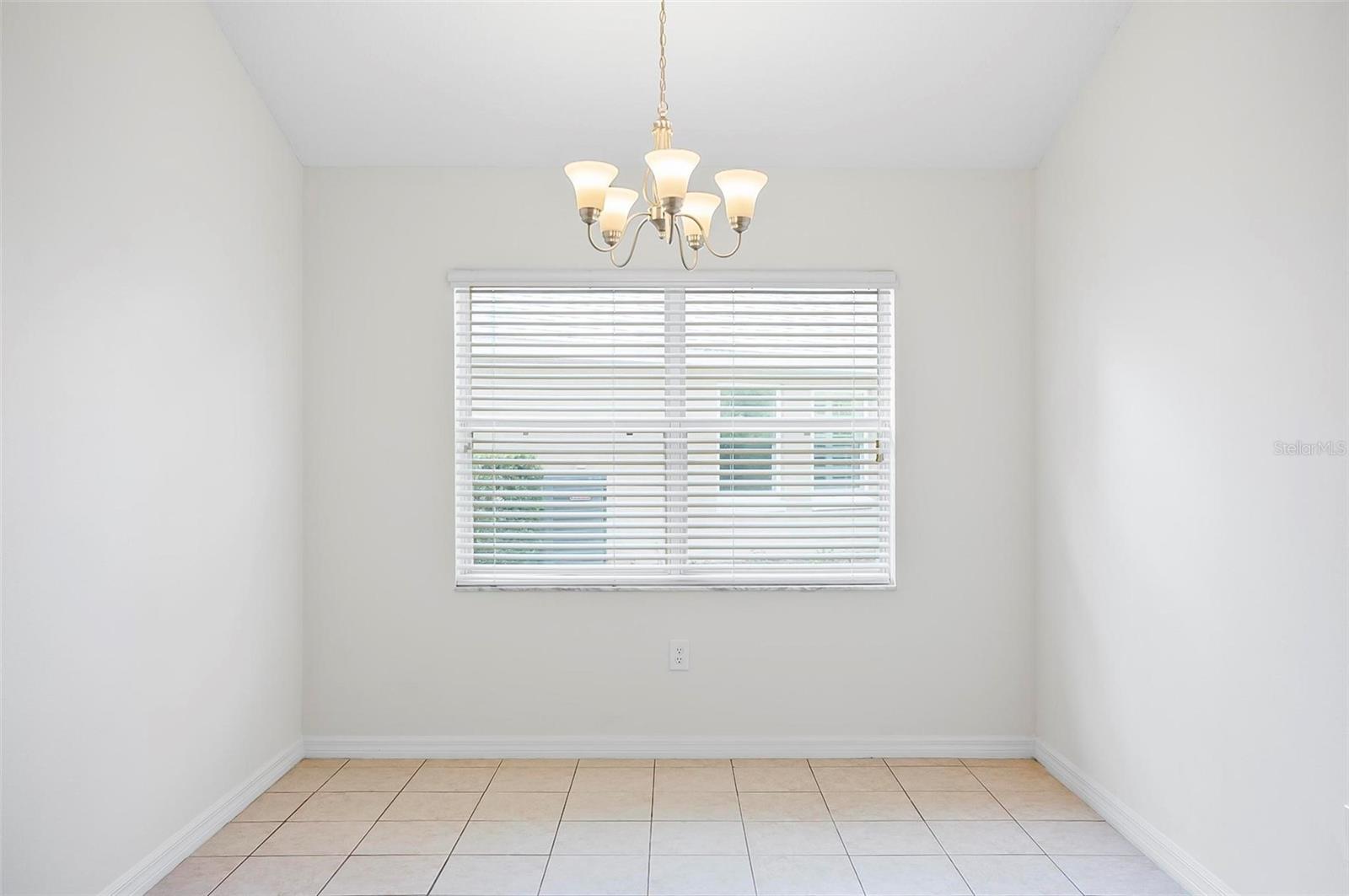 6 POINT DORAL CT, PALM COAST, FL, 32137