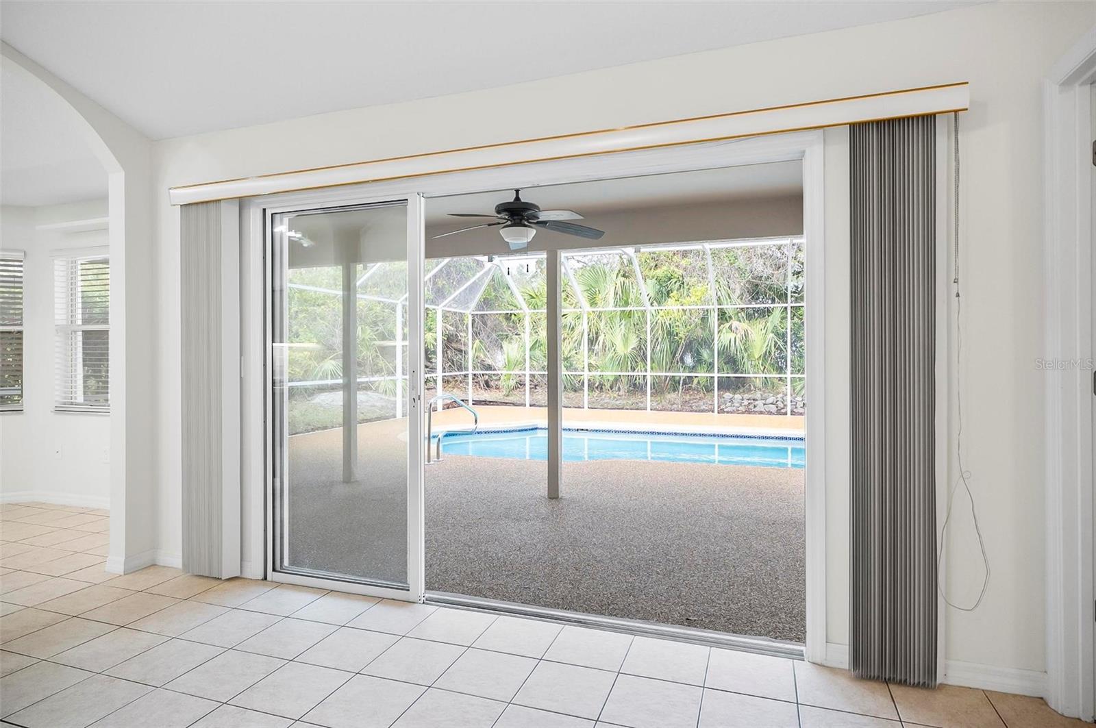 6 POINT DORAL CT, PALM COAST, FL, 32137