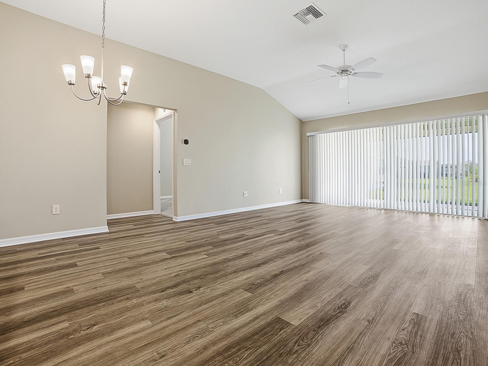 1896 MCMURTRIE LOOP, THE VILLAGES, FL, 34762