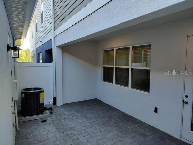 1350 KINGS CROWN ST, MOUNT DORA, FL, 32757