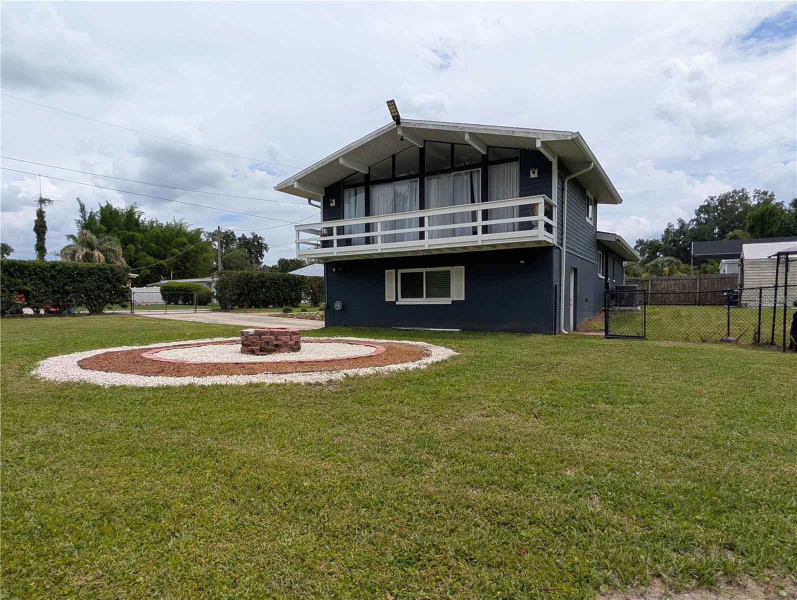 1011 N PALM DR, PLANT CITY, FL, 33563