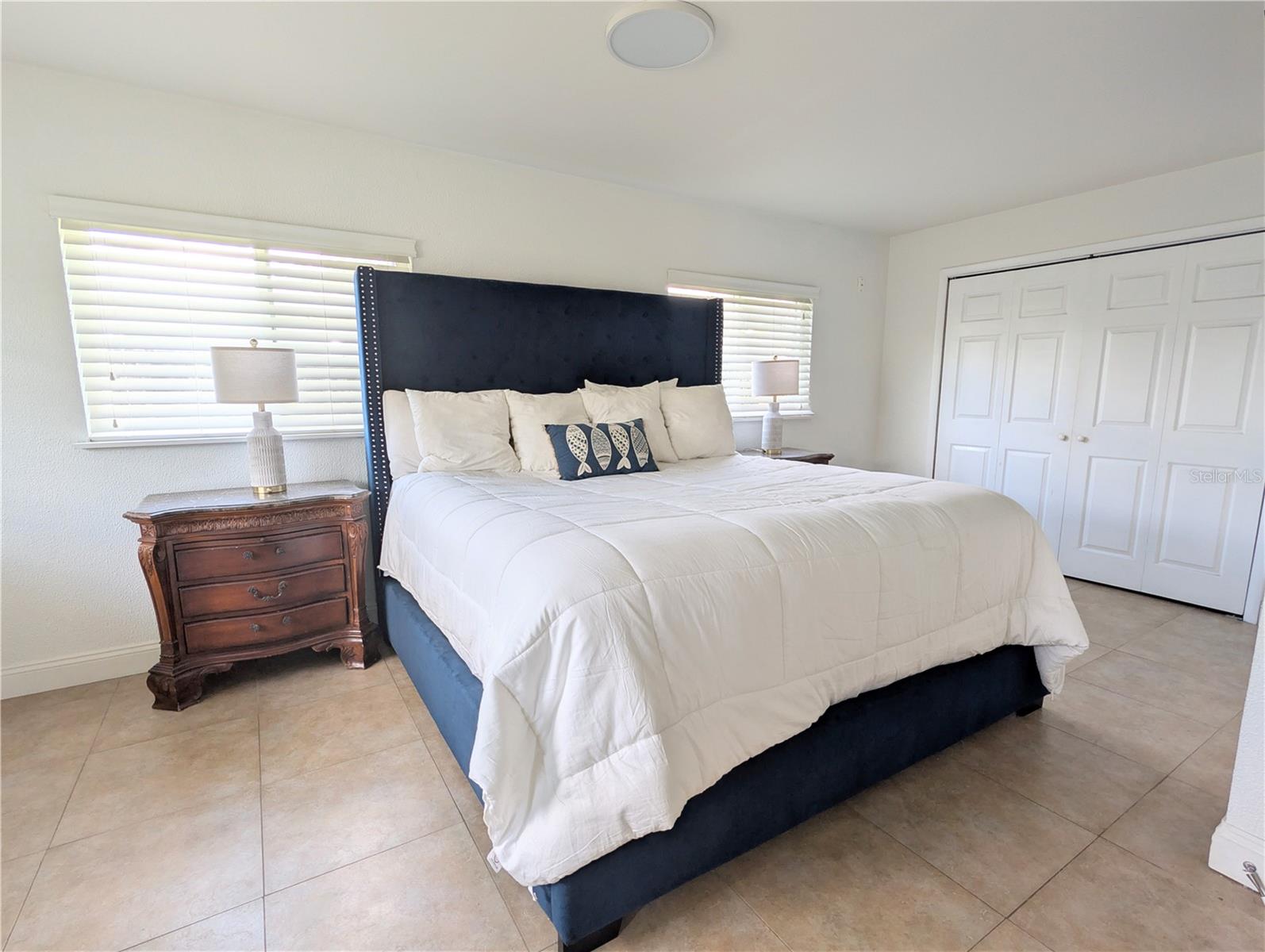 1011 N PALM DR, PLANT CITY, FL, 33563