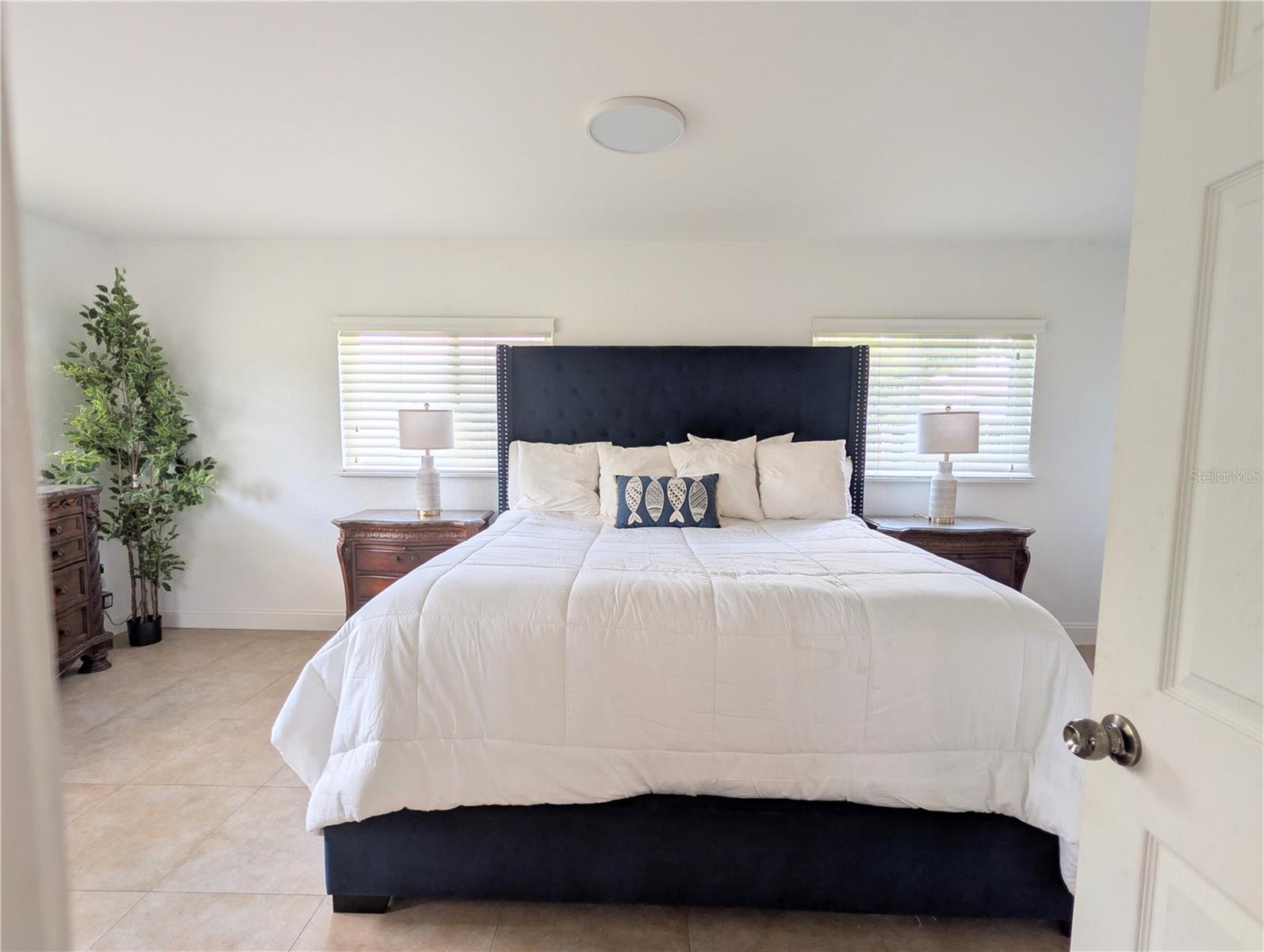 1011 N PALM DR, PLANT CITY, FL, 33563
