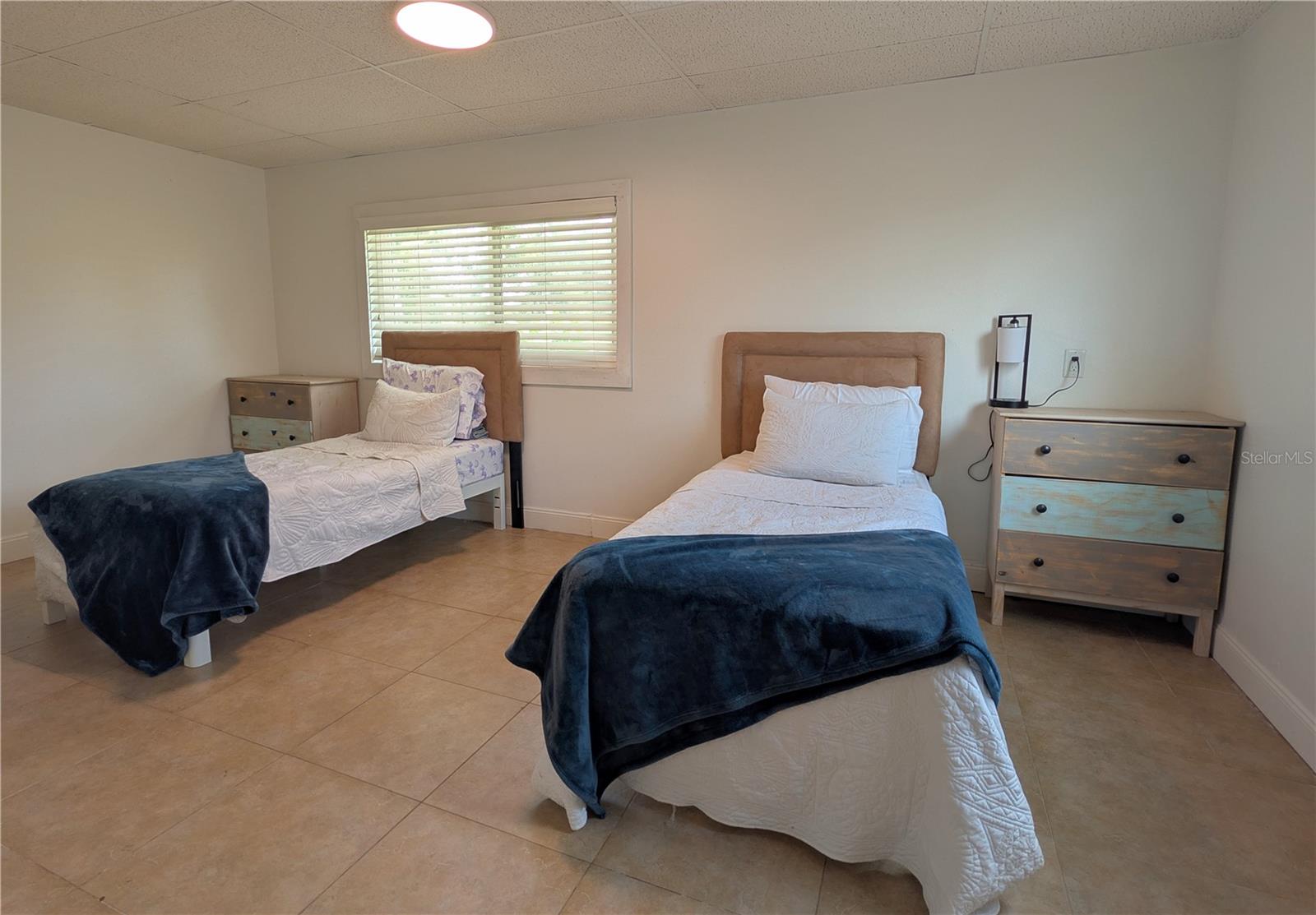 1011 N PALM DR, PLANT CITY, FL, 33563