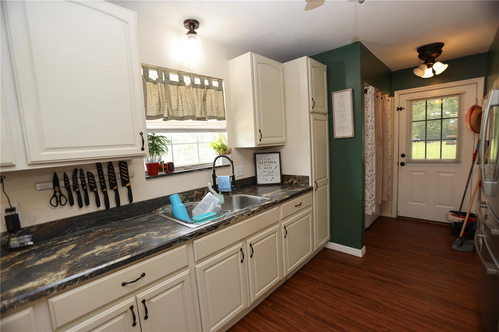 MANOR MAYNOR SUB, LIVE OAK, FL, 32064