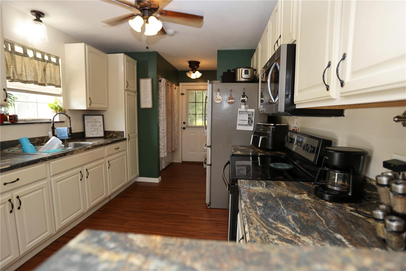 MANOR MAYNOR SUB, LIVE OAK, FL, 32064