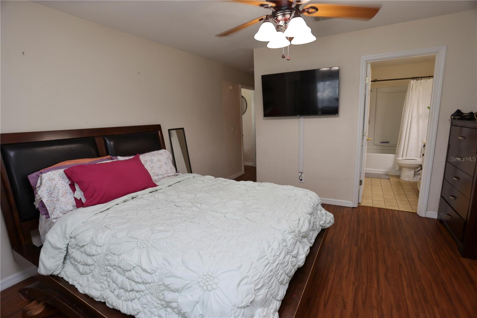 MANOR MAYNOR SUB, LIVE OAK, FL, 32064