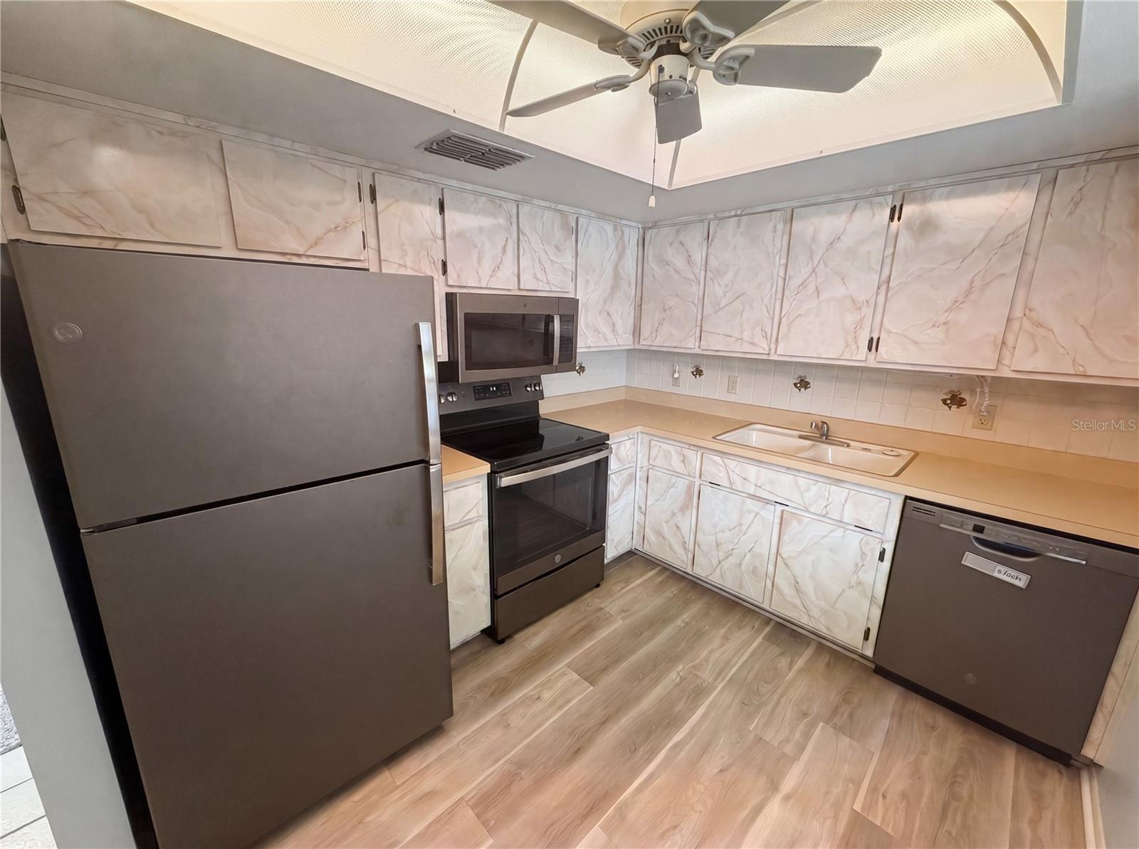 9242 ZUNI CT, NEW PORT RICHEY, FL, 34655