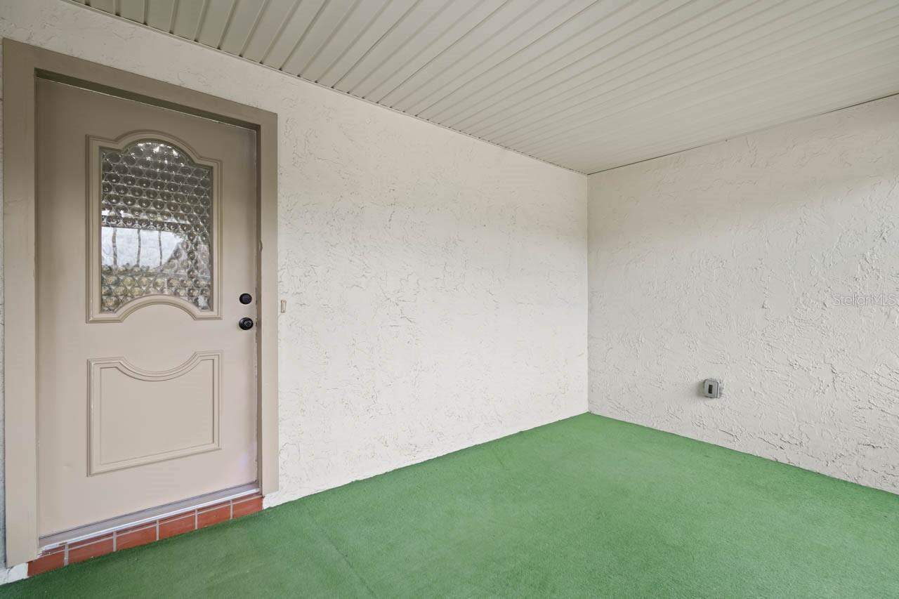 1602 HOVINGTON CIR, SUN CITY CENTER, FL, 33573