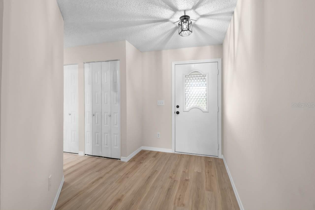 1602 HOVINGTON CIR, SUN CITY CENTER, FL, 33573