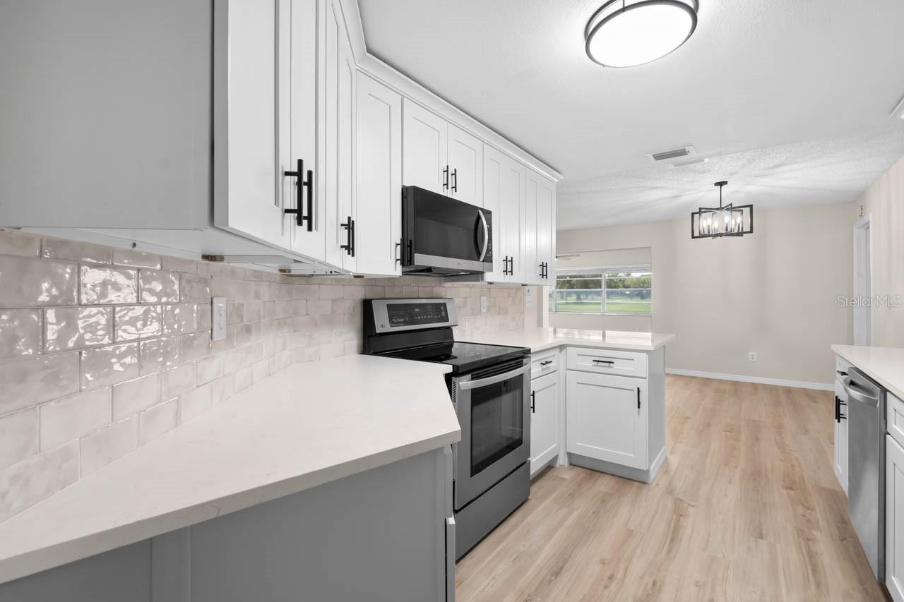1602 HOVINGTON CIR, SUN CITY CENTER, FL, 33573
