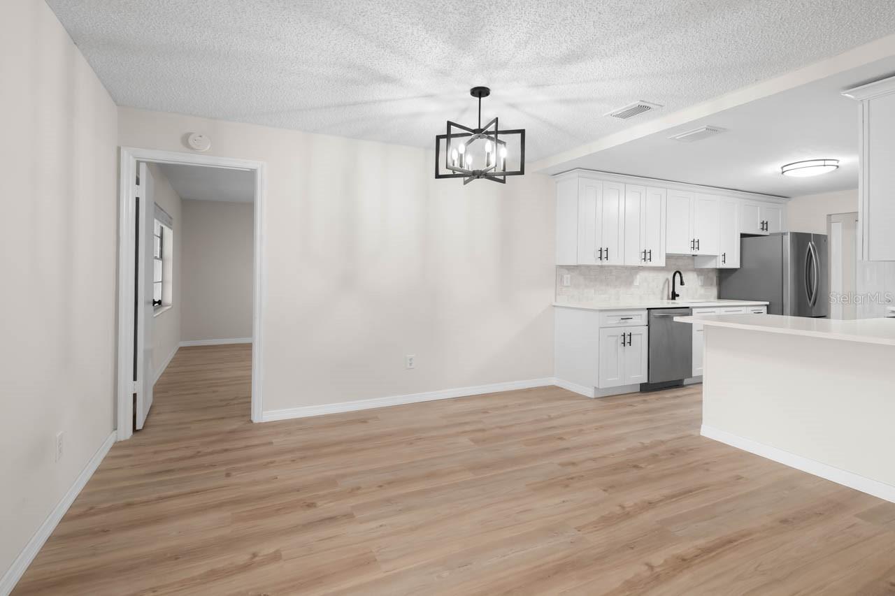 1602 HOVINGTON CIR, SUN CITY CENTER, FL, 33573