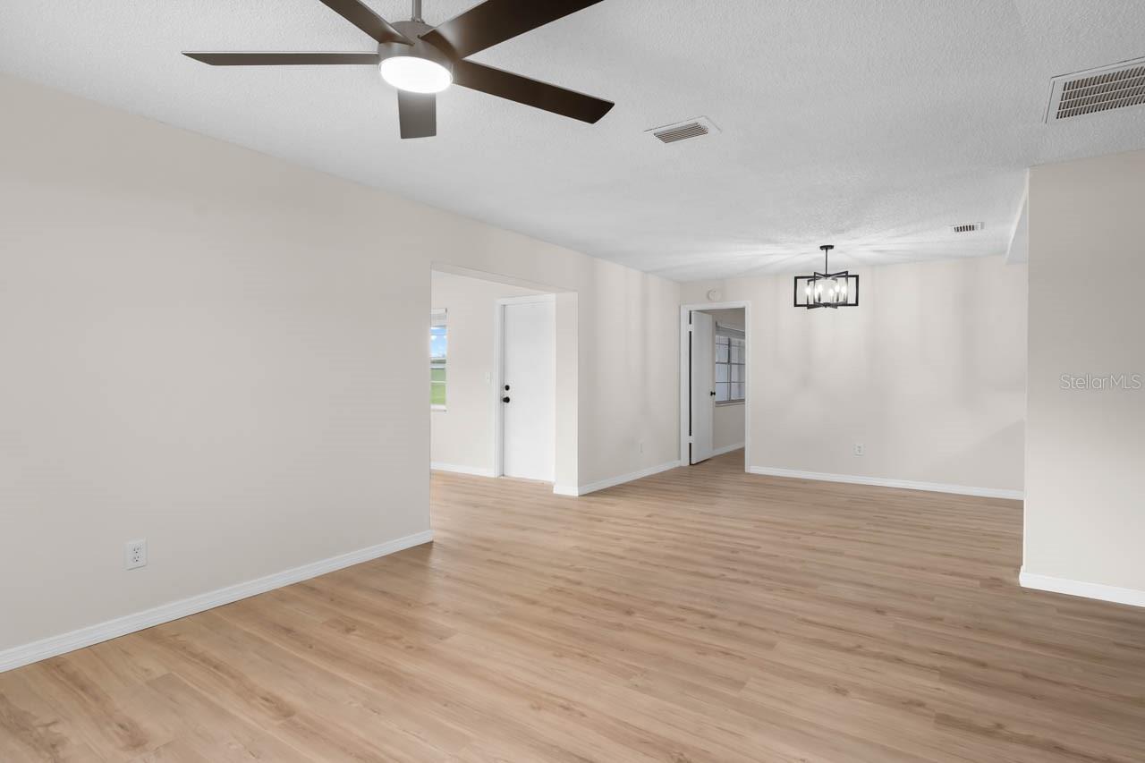 1602 HOVINGTON CIR, SUN CITY CENTER, FL, 33573