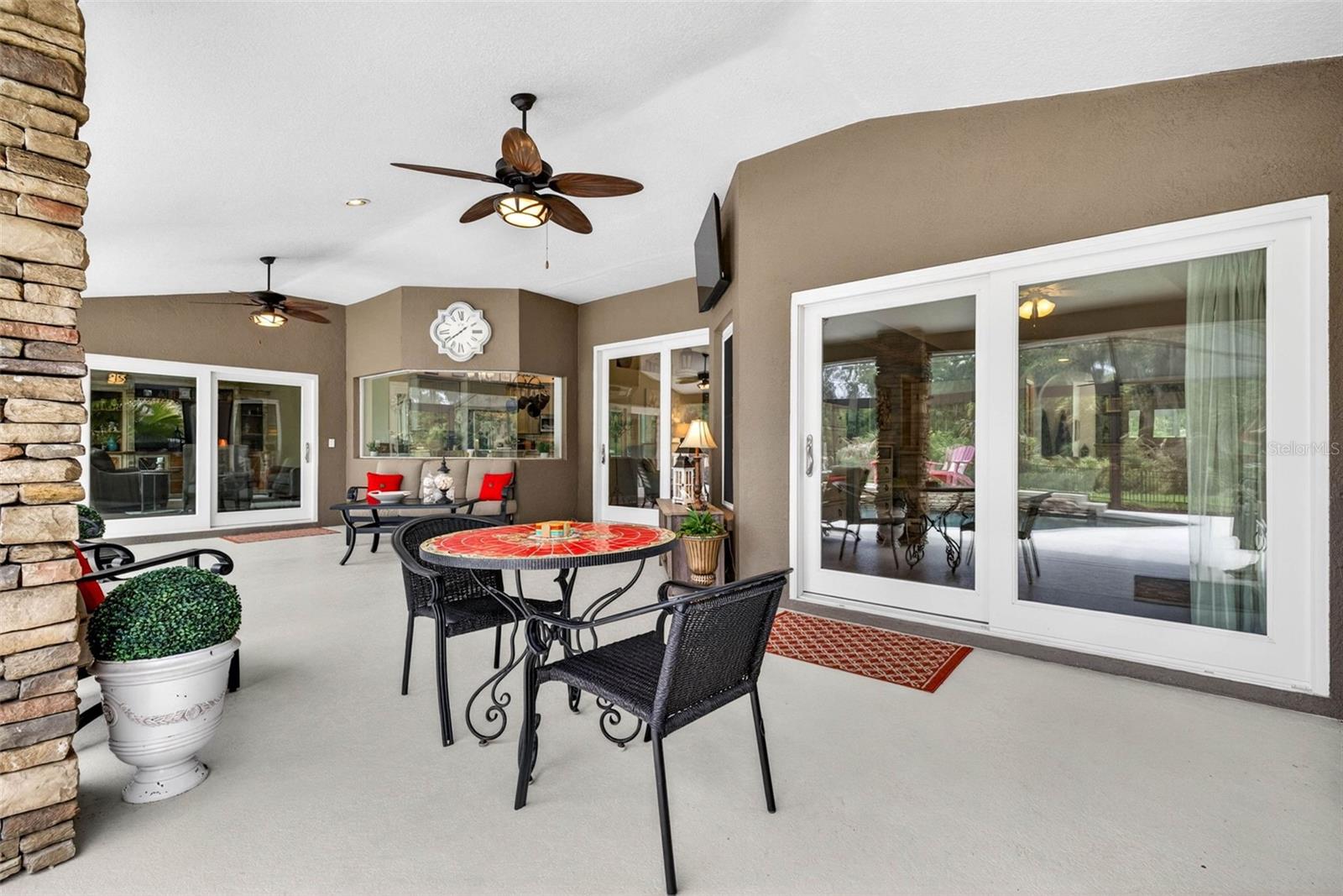 3904 S NINE DR, VALRICO, FL, 33596