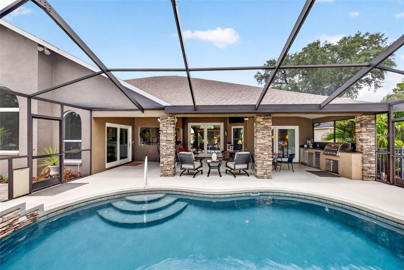 3904 S NINE DR, VALRICO, FL, 33596