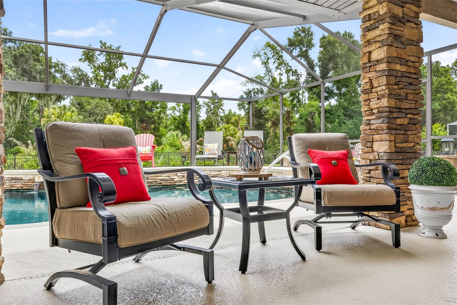 3904 S NINE DR, VALRICO, FL, 33596