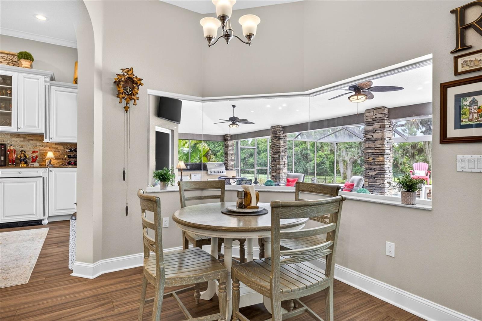 3904 S NINE DR, VALRICO, FL, 33596