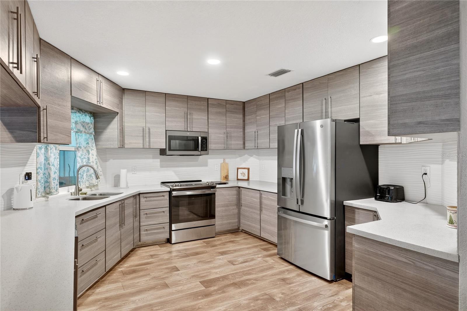 7222 STANFORD DR, LAKELAND, FL, 33809